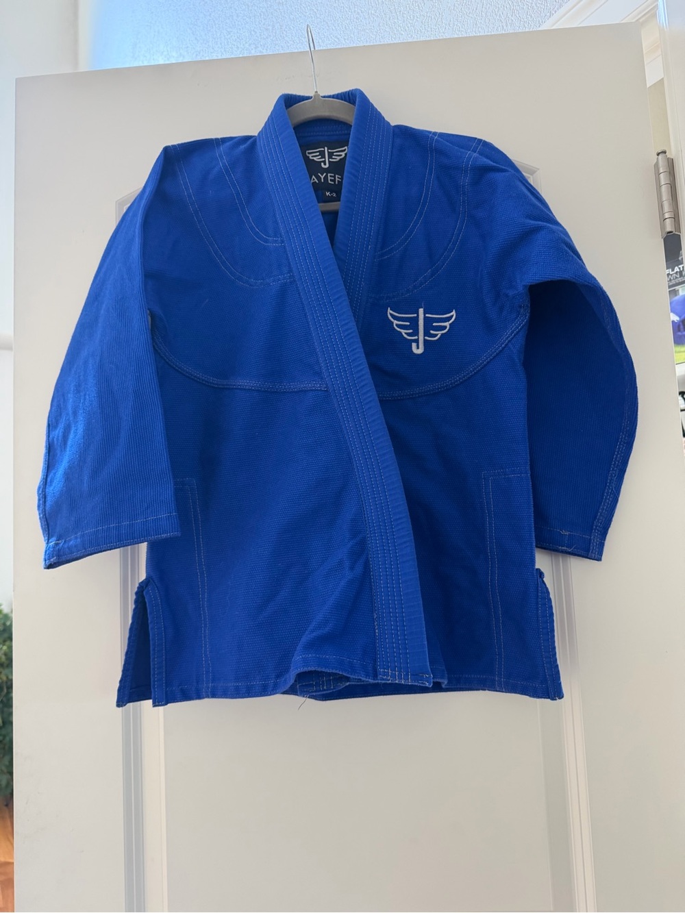 JAYEFO JIU JITSU Gi Kimono. Top only. Size K-2. Royal Blue. Embroidered.